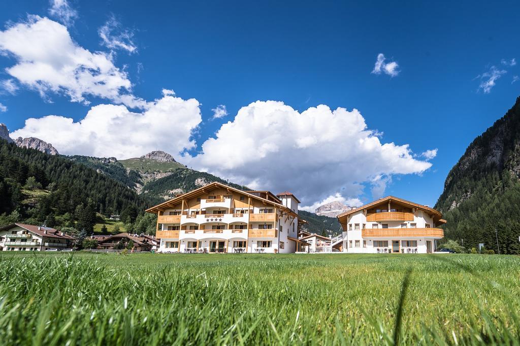 Golden Park Resort Campitello di Fassa Exterior photo