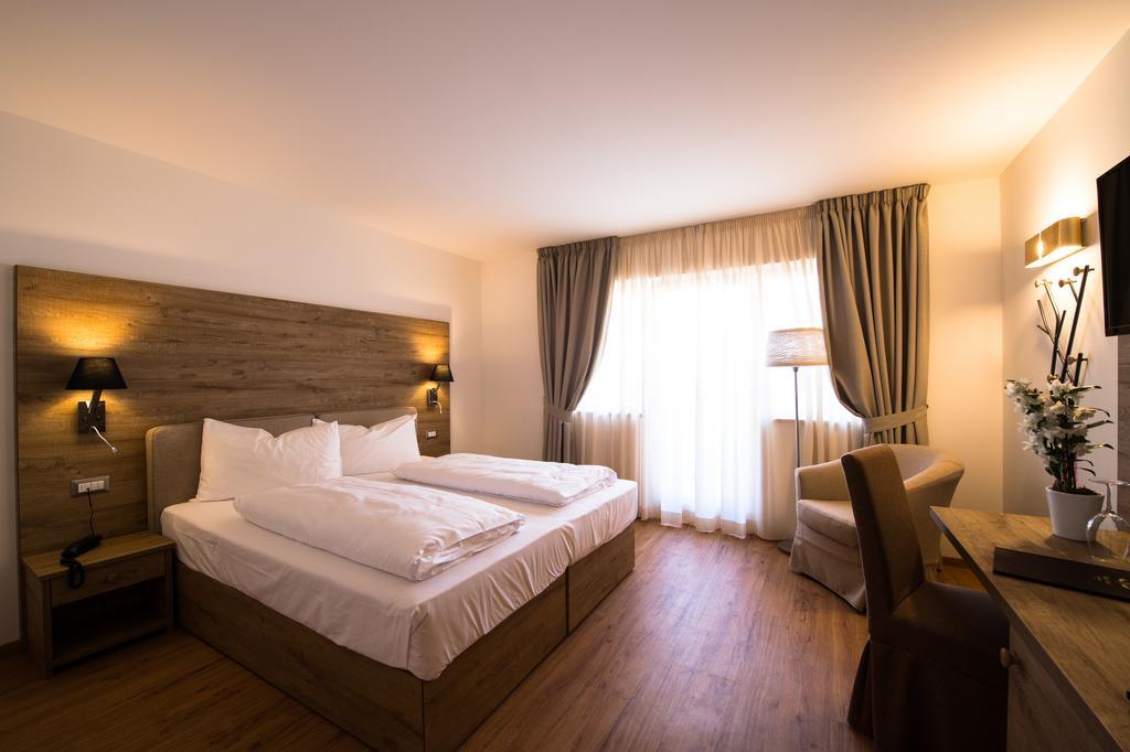 Golden Park Resort Campitello di Fassa Room photo