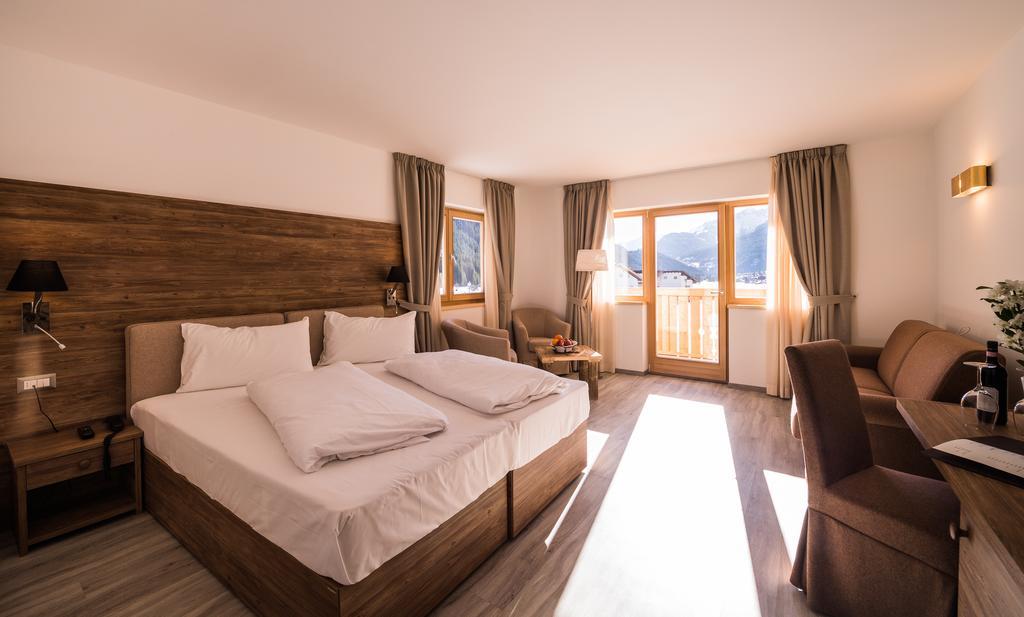 Golden Park Resort Campitello di Fassa Room photo